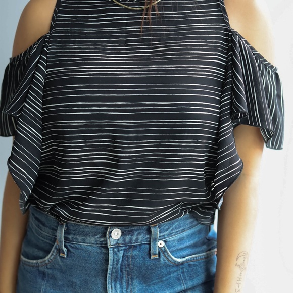 Striped Navy blue Cutoff shoulder Blouse - Picture 4 of 4